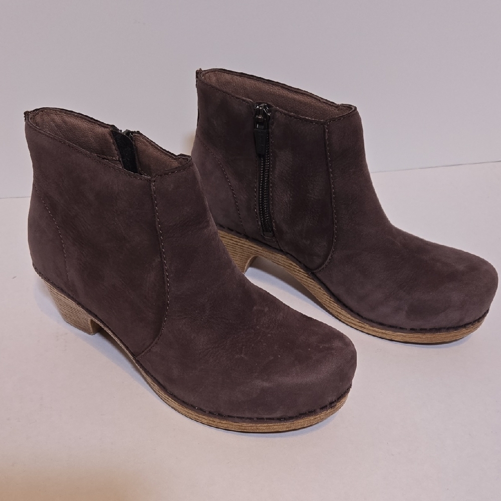 Dansko Maria Tan Taupe Leather Booties Zip Up 9302071400 Size 37 (US 6.5 - 7)